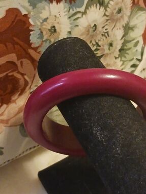 Vintage 1960s Fuschia Bangle, Size 7 1/2 Plastic Bracelet